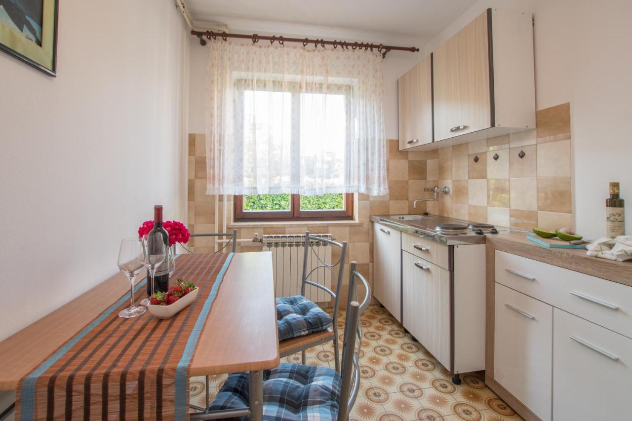 Apartments Nono Toni Poreč Buitenkant foto